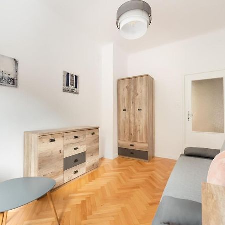 Plac Zbawiciela 3-Bedroom Apartment Varsovia Exterior foto