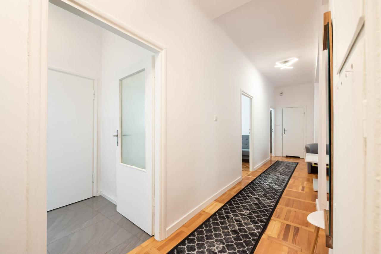 Plac Zbawiciela 3-Bedroom Apartment Varsovia Exterior foto