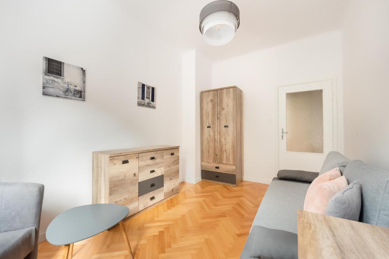 Plac Zbawiciela 3-Bedroom Apartment Varsovia Exterior foto